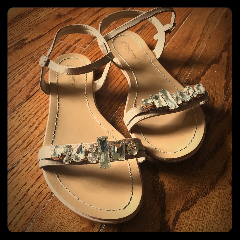 Primadonna Collection Rhinestone Sandals Sz 9
